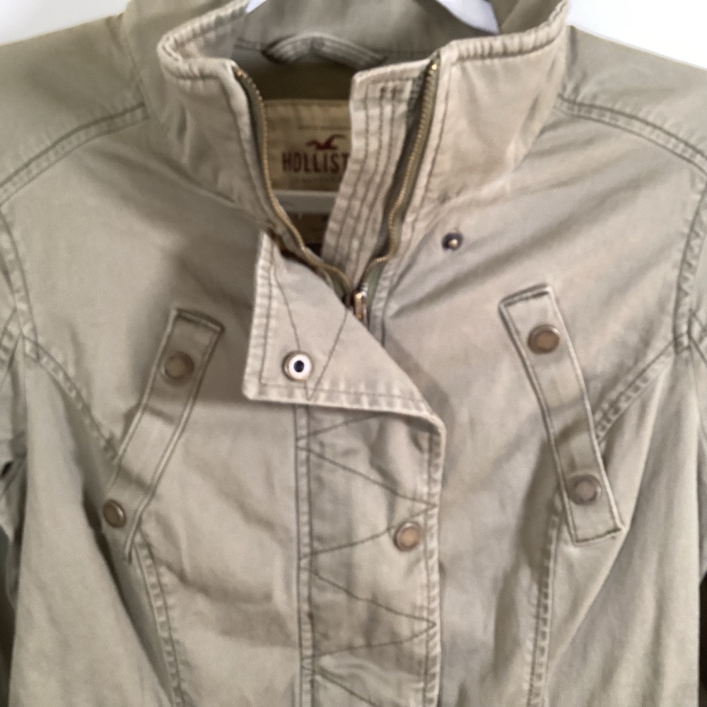 Hollister Women’s Green Lightweight Safari Jacket. Size M - Picture 3 of 8